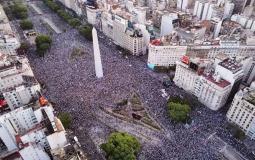 جماهير الأرجنتين يحتفلون بفوز منتخبهم