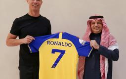 كريستيانو رونالدو يوقع مع نادي النصر السعودي