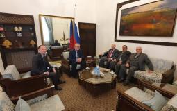 جانب من لقاء وفد من الجبهة الديمقراطية مع السفير الروسي في لبنان