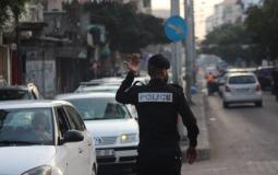 شرطي مرور في شوارع غزة