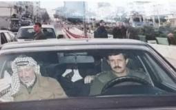 اللواء يوسف الشبل برفقة الرئيس الفلسطيني الراحل ياسر عرفات