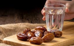 دار الإفتاء تحدد مقدار صدقة الفطر 1447