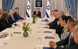 جلسة المفاوضات بين الحكومة الإسرائيلية والمعارضة