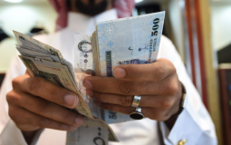 سبب تأخير موعد نزول الرواتب للموظفين في السعودية