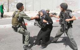 الاحتلال يعتدي بالضرب على سيدة مسنة