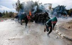 إصابات بالاختناق خلال مواجهات مع الاحتلال في الرام شمال القدس