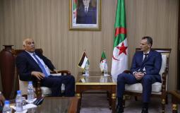 "الرجوب" مع وزير الشباب والرياضة الجزائري