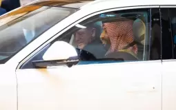 ولي العهد السعودي يصطحب الرئيس التركي لمكان إقامته بجدة