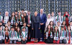 الرباط: الأميرة حسناء تستقبل الأطفال المقدسيين المشاركين في مخيم صيفي
