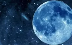 القمر الأزرق - ظاهرة فلكية مذهلة تضيء سماء العالم في هذا الموعد