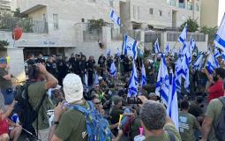 اندلاع المواجهات بين الشرطة والمتظاهرين الإسرائيليين