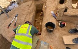 العثور على 4 قبور جديدة بالمقبرة الرومانية في غزة