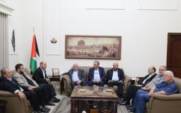 حماس وفتح تناقشان الأوضاع في مخيم عين الحلوة