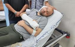 الصحفي أشرف أبو عمرة يصل تركيا للعلاج