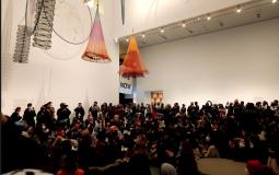 نشطاء يقتحمون متحفا في نيويورك للمطالبة بوقف الحرب على غزة