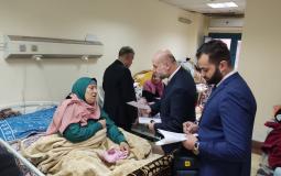 ممثلًا للرئيس- الهباش يعود جرحى العدوان الإسرائيلي في مستشفيات القاهرة 