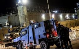 الإفراج عن نحو 40 معتقلا إداريا من سجن عوفر