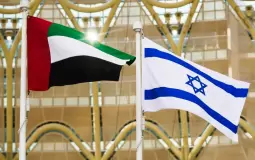 الإمارات تُعلن تجميد علاقاتها الدبلوماسية مع إسرائيل