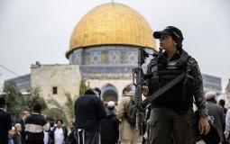 مدينة القدس ثكنة عسكرية ومستوطنون يقتحمون الأقصى