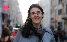 صورة ملتقطة في إسطنبول في 26 مايو 2017، للإسرائيلية الروسية إليزابيث تسوركوف. ا ف ب