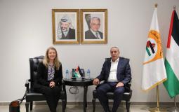 حسين الشيخ يلتقي مع القنصل البريطاني العام