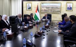 محمد مصطفى مع فريق وزارة الأشغال