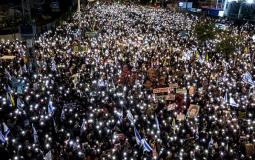 الآلاف يتظاهرون للمطالبة باستكمال اتفاق وقف إطلاق النار مع غزة