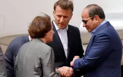 الرئيس المصري ونظيره الفرنسي يصلان إلى العريش