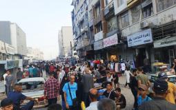 سوق حي الرمال بغزة … حياة تجارية باهتة تحت ظلال الحرب