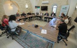 تحالف المؤسسات الشبابية يحاور وزير الحكم المحلي الفلسطيني