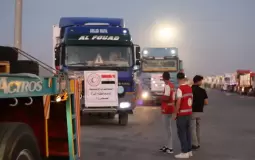 إنطلاق قافلة المساعدات الإنسانية الـ15 من مصر إلى غزة