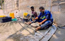 من تحت الركام: نازحان من جباليا يبنيان الأمل بالإسمنت المبرد