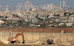 الجيش الإسرائيلي يحول أطراف غزة لمكب نفايات ومخلفات بناء