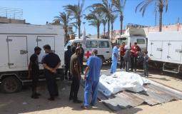 وصول جثامين 15 شهيدا إلى مجمع ناصر الطبي