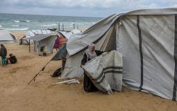 خيام النازحين وسط المنخفض الجوي في غزة