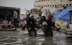 آثار المنخفض الجوي الاخير على قطاع غزة في أعقاب حرب إسرائيلية مدمرة