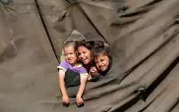 تنمية غزة تعلن استشهاد وإصابة أكثر من 62 ألف طفل وتحذر من جيل بلا مستقبل