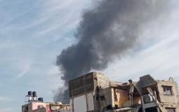 غزة: حريق ببناية سكنية إثر قصف مسيرة لمولد كهرباء