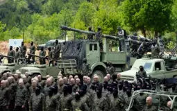 تحركات غير عادية لحزب الله وإسرائيل ترد بضربات استباقية