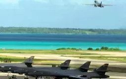 بريطانيا تؤكد استهداف إيران قاعدة لها في المحيط الهندي