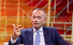 ملادينوف: دخول 602 شاحنة لغزة يجب أن يصبح معياراً يومياً