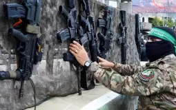 عنصر من كتائب القسام التابعة لحركة حماس - تعبيرية