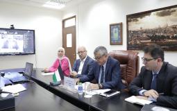 وزير الأشغال العامة والإسكان في فلسطين عاهد بسيسو خلال الورشة