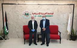 الأحمد يلتقي رئيس الجامع العربية الأمريكية ويشيد بتطورها