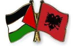 أعلام فلسطين وألبانيا