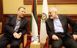 إسماعيل هنية رئيس المكتب السياسي لحركة "حماس" و صالح العاروري في غزة -ارشيف-