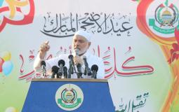  رئيس المكتب السياسي لحركة حماس إسماعيل هنية خلال خطبة عيد الأضحى في غزة