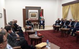 الرئيس لدى استقباله لجنة التواصل مع المجتمع الاسرائيلي