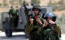 قوات الاحتلال تستدعي شابًا شرق بيت لحم