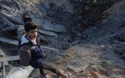 تفاصيل الدقائق الأخيرة قبل قصف إسرائيل لعائلة السواركة وسط قطاع غزة